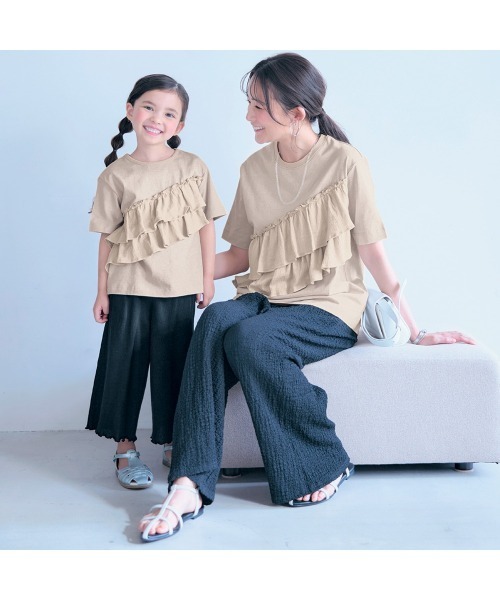 GITA(ジータ)の「親子でリンクフリル半袖Tシャツ(Tシャツ/カットソー・レディース・サンドベージュ/ブラック・M/L)」の3枚目の写真