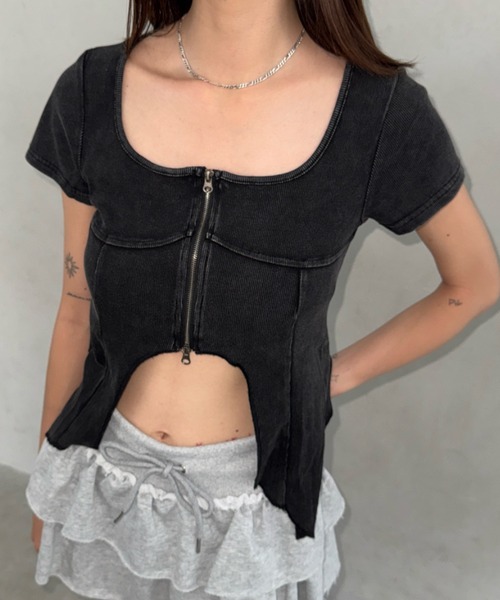 Bamm（バム）の「フロントジップデザインヘムT（Tシャツ/カットソー・レディース・ブラック/ホワイト/チャコールグレー・FREE）」の19枚目の写真