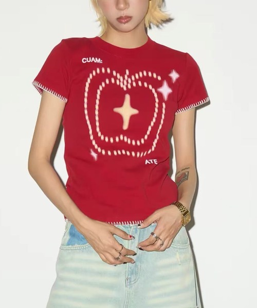 Achic(アシック)の「Y2K アップルプリント コンパクトT(Tシャツ/カットソー・レディース・レッド・M)」の6枚目の写真