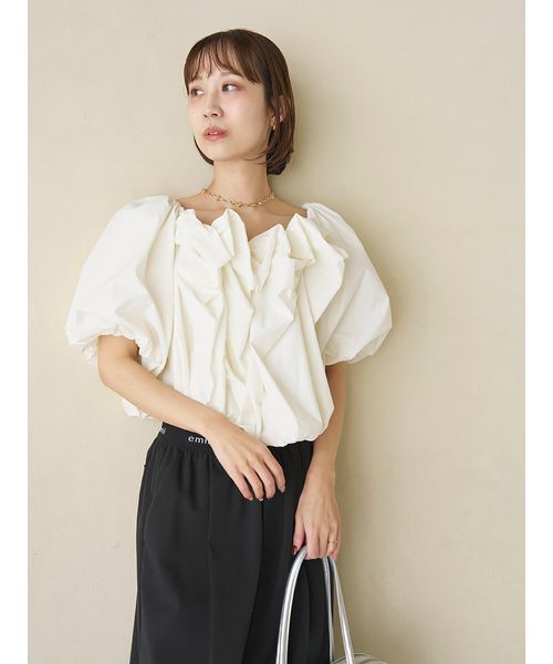 emmi(エミ)の「ギャザーオフショルブラウス/撥水(シャツ/ブラウス・レディース・ピンク/ブラック/オフホワイト・F)」の10枚目の写真