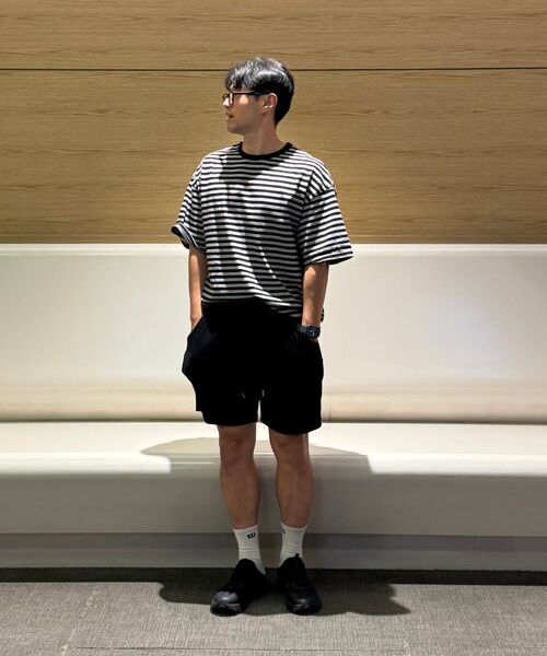 MOOVN(ムブン)の「オーバーサイズストライプ半袖Tシャツグレー(Tシャツ/カットソー・メンズ・その他・SMALL/MEDIUM/LARGE)」の3枚目の写真