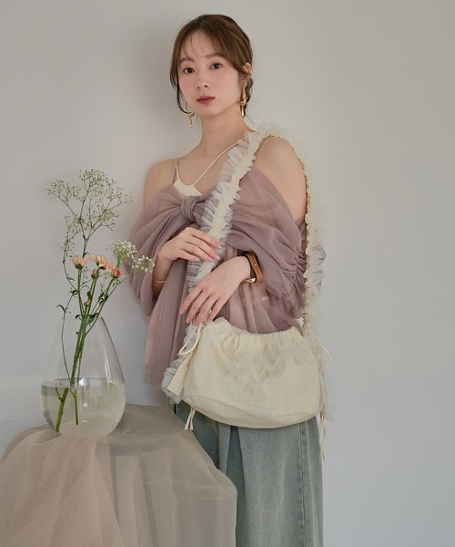 mideal(マイディール)の「frill design tulle bag / フリルデザインチュールバッグ(ショルダーバッグ・レディース・グレイッシュベージュ/アイボリー・FREE)」の3枚目の写真