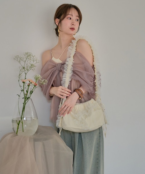 mideal(マイディール)の「frill design tulle bag / フリルデザインチュールバッグ(ショルダーバッグ・レディース・グレイッシュベージュ/アイボリー・FREE)」の4枚目の写真
