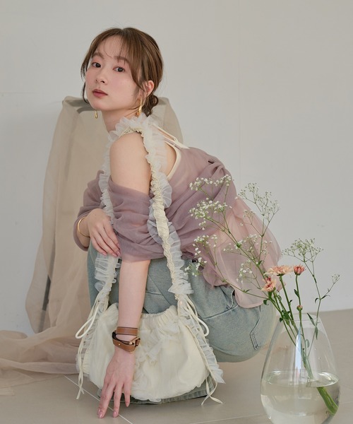 mideal(マイディール)の「frill design tulle bag / フリルデザインチュールバッグ(ショルダーバッグ・レディース・グレイッシュベージュ/アイボリー・FREE)」の7枚目の写真