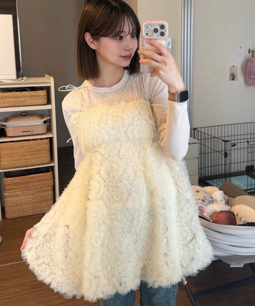MELSOI.(メルソイ)の「フラワーペタルチュールキャミトップス(キャミソール・レディース・ブラック/ピンク/アイボリー・FREE)」の4枚目の写真