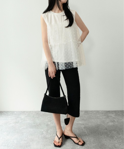 on:nue（オンニュ）の「【on:nue】[着用動画あり！] チュールドッキングノースリーブトップス /2026 SS COLLECTION（Tシャツ/カットソー・レディース・ホワイト/ブラック・FREE）」の9枚目の写真