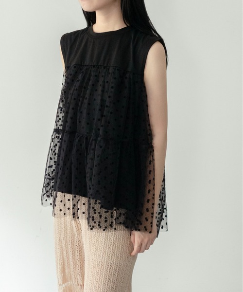 on:nue（オンニュ）の「【on:nue】[着用動画あり！] チュールドッキングノースリーブトップス /2026 SS COLLECTION（Tシャツ/カットソー・レディース・ホワイト/ブラック・FREE）」の12枚目の写真