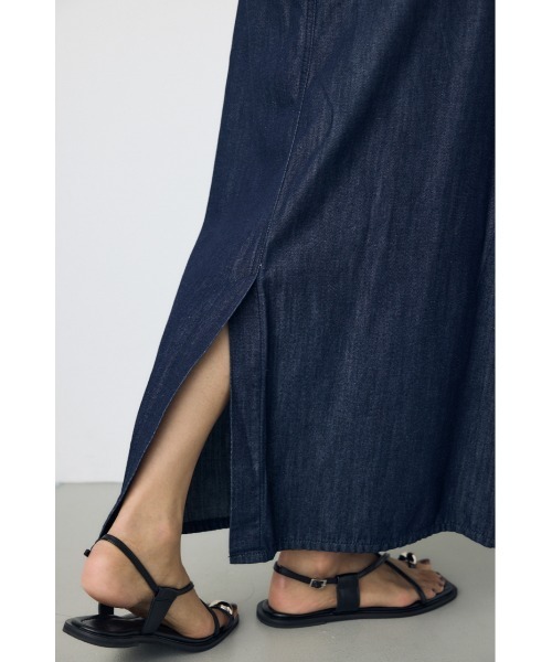AZUL by moussy（アズールバイマウジー）の「【セットアップ対応】【身長/骨格別着用画像あり】ライトオンスデニムスカート（デニムスカート・レディース・ワンウォッシュ/ブルー・MEDIUM/SMALL）」の21枚目の写真