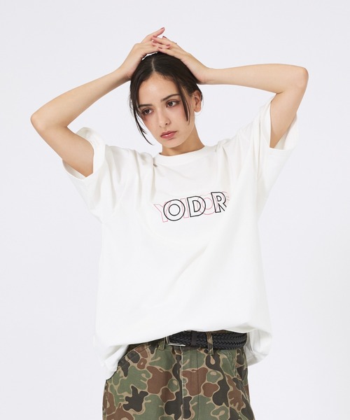 ABAHOUSE(アバハウス)の「【YOIDORE/ヨイドレ 】刺繍MIX グラフィックプリント クルーネックTシャツTシャツ/ 酒愛好家/ユニセックス(Tシャツ/カットソー・メンズ・ネイビー/グリーン/ブラック系その他/ホワイト系その他2/ブラック系その他2/ブラック系その他3/ホワイト系その他3/ホワイト系その他・M/L)」の3枚目の写真