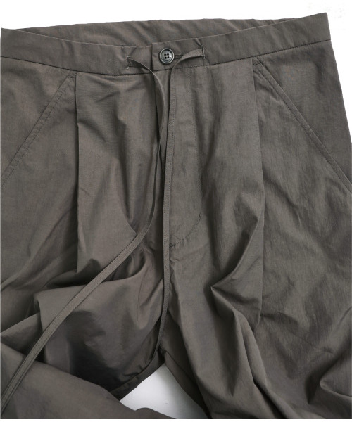 999HUMANITY(999ヒューマニティ)の「ナイロンイージーパンツ(カーキ)(スウェットパンツ・レディース・その他・4(XL)/3(L)/2(M)/1(S)/0(XS))」の4枚目の写真