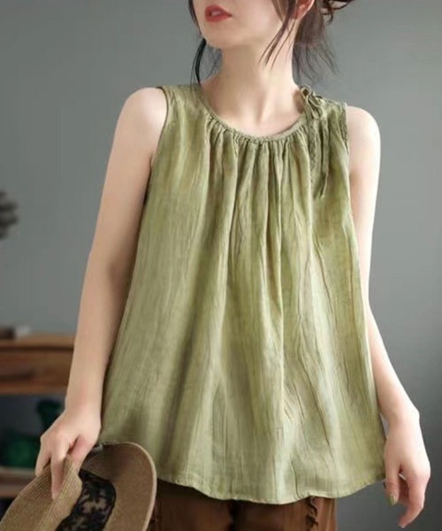 Flugge(フラッジー)の「ギャザーノースリーブトップス(その他トップス・レディース・ベージュ/グリーン・MEDIUM/LARGE)」の2枚目の写真