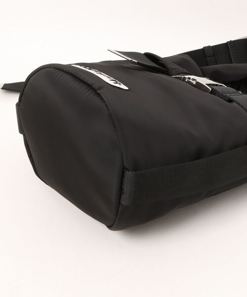 OUTDOOR PRODUCTS(アウトドアプロダクツ)の「【OUTDOOR PRODUCTS / アウトドアプロダクツ】2way Belt Tote Bag / ナイロン ベルト ミニトートバッグ(トートバッグ・メンズ・シルバー/ブラウン/ブラック/アイボリー・FREE)」の6枚目の写真