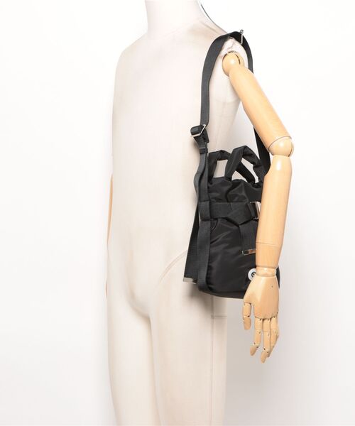 OUTDOOR PRODUCTS(アウトドアプロダクツ)の「【OUTDOOR PRODUCTS / アウトドアプロダクツ】2way Belt Tote Bag / ナイロン ベルト ミニトートバッグ(トートバッグ・メンズ・シルバー/ブラウン/ブラック/アイボリー・FREE)」の8枚目の写真