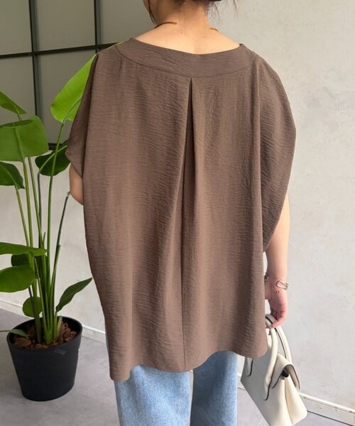 Jena espace merveilleux(ジェナ エスパスメルヴェイユ)の「フレンチタックブラウス(シャツ/ブラウス・レディース・レッド/ブラウン/ベージュ・FREE)」の1枚目の写真