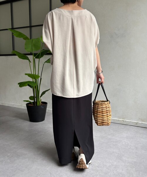 Jena espace merveilleux(ジェナ エスパスメルヴェイユ)の「フレンチタックブラウス(シャツ/ブラウス・レディース・レッド/ブラウン/ベージュ・FREE)」の5枚目の写真