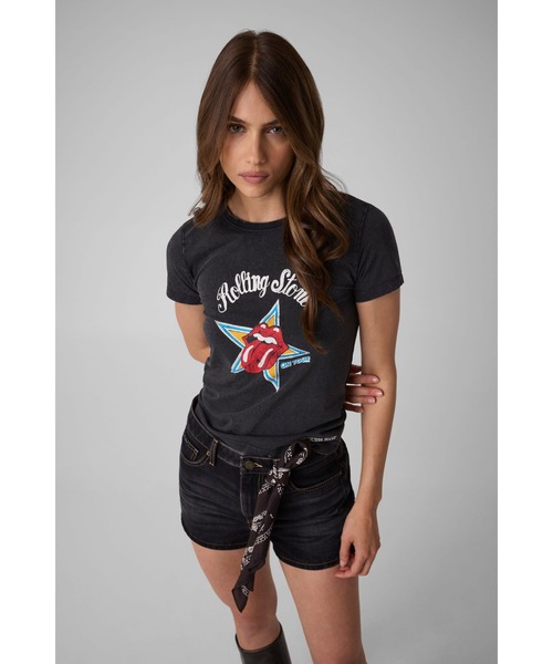 GUESS JEANS、THE ROLLING STONESとのカプセルコレク ションを発表