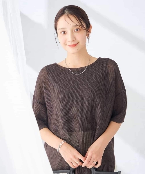 a.v.v(アーヴェヴェ)の「ペーパーライクサマーニット(ニット/セーター・レディース・ブラウン/ブラック・39)」の12枚目の写真