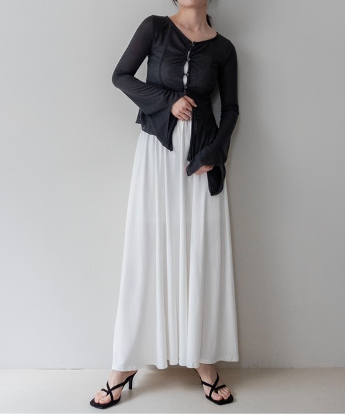on:nue(オンニュ)の「【on:nue】ストレッチカットフレアマキシスカート /26-27 AW COLLECTION(スカート・レディース・ブラウン/ホワイト/ブラック/グレー・FREE)」の11枚目の写真