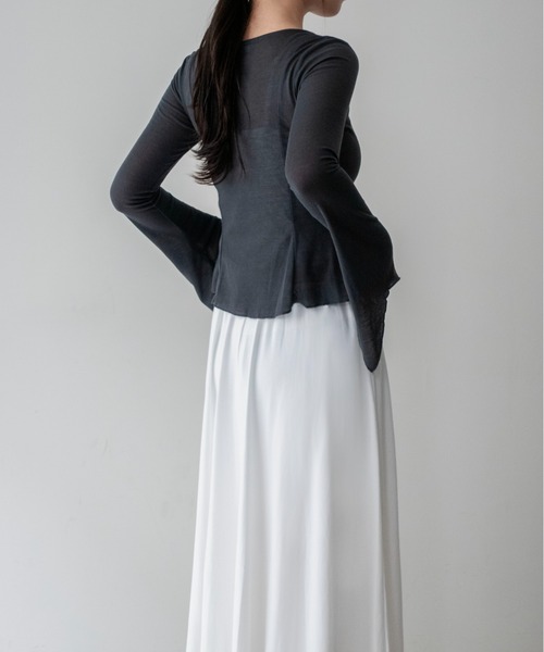 on:nue(オンニュ)の「【on:nue】ストレッチカットフレアマキシスカート /26-27 AW COLLECTION(スカート・レディース・ブラウン/ホワイト/ブラック/グレー・FREE)」の17枚目の写真