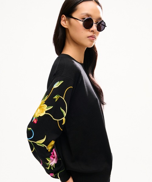 KENZO(ケンゾー)の「99JKENZO WILDFLOWER JUMPER(その他トップス・レディース・ブラック系その他5・M)」の2枚目の写真