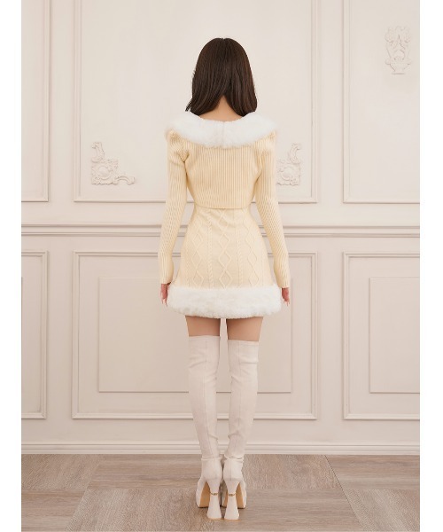 Darich(ダーリッチ)の「スノーケーブルリボンアンサンブルニットミニワンピース(ワンピース・レディース・ベージュ/ホワイト・FREE)」の10枚目の写真