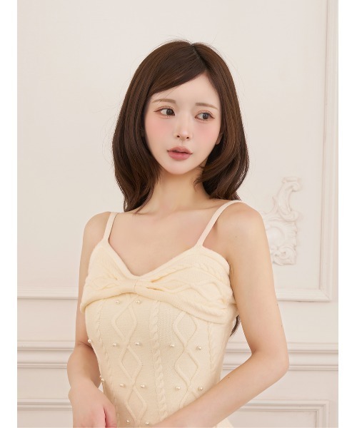 Darich(ダーリッチ)の「スノーケーブルリボンアンサンブルニットミニワンピース(ワンピース・レディース・ベージュ/ホワイト・FREE)」の13枚目の写真