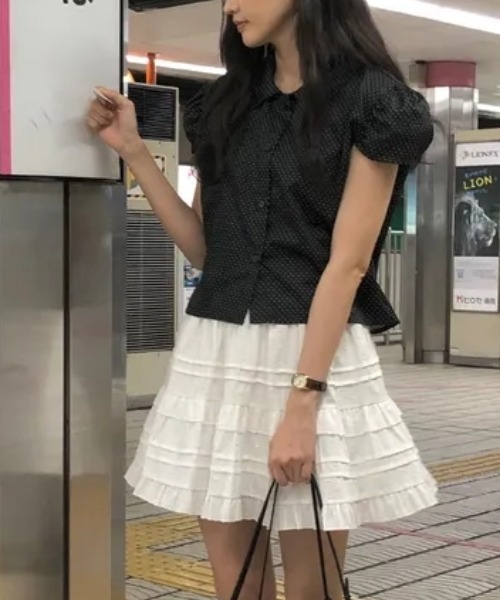 FAVORITO(ファヴォリート)の「襟付きドット柄シャツ(シャツ/ブラウス・レディース・ブラック/ブルー・F)」の9枚目の写真