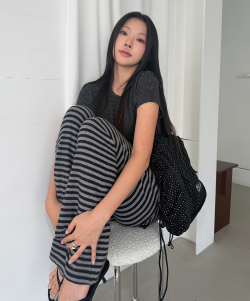 LMR(エルエムアール)の「ストライプレイヤードフレアスカートパンツ BLACK(その他パンツ・レディース・ブラック・SMALL/MEDIUM)」の4枚目の写真