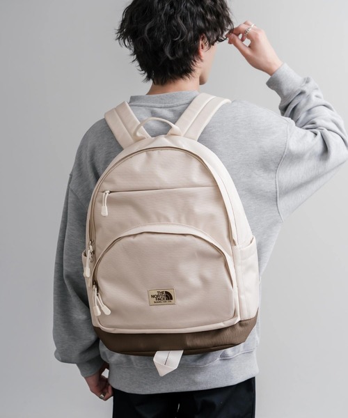 THE NORTH FACE(ザノースフェイス)の「日本未展開モデル THE NORTH FACE ザ・ノースフェイス WHITE LABEL ホワイトレーベル STANDARD BACKPACK M バックパック/リュック(バックパック/リュック・メンズ・クリーム/ブラック・FREE)」の8枚目の写真