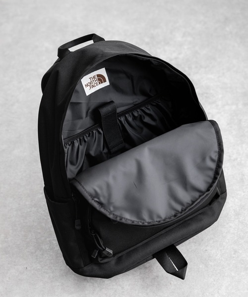 THE NORTH FACE(ザノースフェイス)の「日本未展開モデル THE NORTH FACE ザ・ノースフェイス WHITE LABEL ホワイトレーベル STANDARD BACKPACK M バックパック/リュック(バックパック/リュック・メンズ・クリーム/ブラック・FREE)」の15枚目の写真