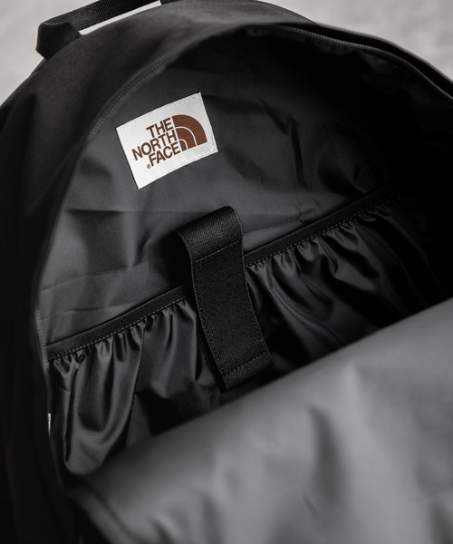 THE NORTH FACE(ザノースフェイス)の「日本未展開モデル THE NORTH FACE ザ・ノースフェイス WHITE LABEL ホワイトレーベル STANDARD BACKPACK M バックパック/リュック(バックパック/リュック・メンズ・クリーム/ブラック・FREE)」の16枚目の写真