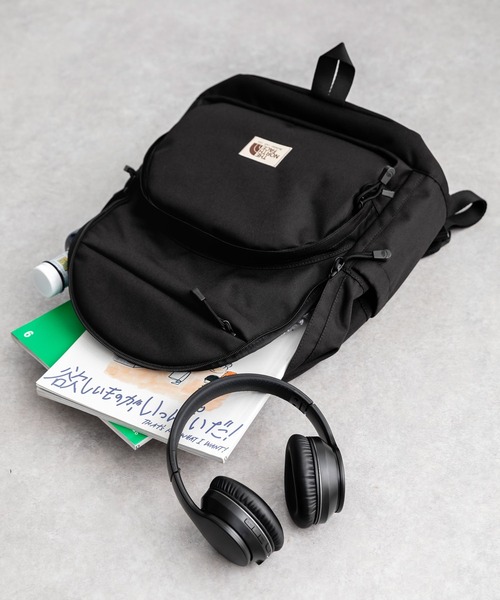 THE NORTH FACE(ザノースフェイス)の「日本未展開モデル THE NORTH FACE ザ・ノースフェイス WHITE LABEL ホワイトレーベル STANDARD BACKPACK M バックパック/リュック(バックパック/リュック・メンズ・クリーム/ブラック・FREE)」の17枚目の写真