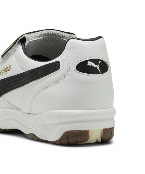 PUMA(プーマ)の「PUMA プーマ ユニセックス キング インドア スニーカー(スニーカー・メンズ・ホワイト×ブラック・23.0cm/22.5cm/23.5cm/28.0cm/27.5cm/27.0cm/29.0cm/25.0cm/24.5cm/24.0cm/26.5cm/26.0cm/25.5cm)」の5枚目の写真