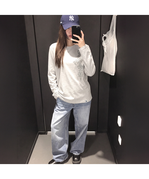 GRAVER（グレーバー）の「[UNISEX]SIM CROSS ロングスリーブ Tシャツ_4color（Tシャツ/カットソー・レディース・チャコールグレー/ホワイト/ライトホワイト/ブラック・MEDIUM/LARGE）」の3枚目の写真