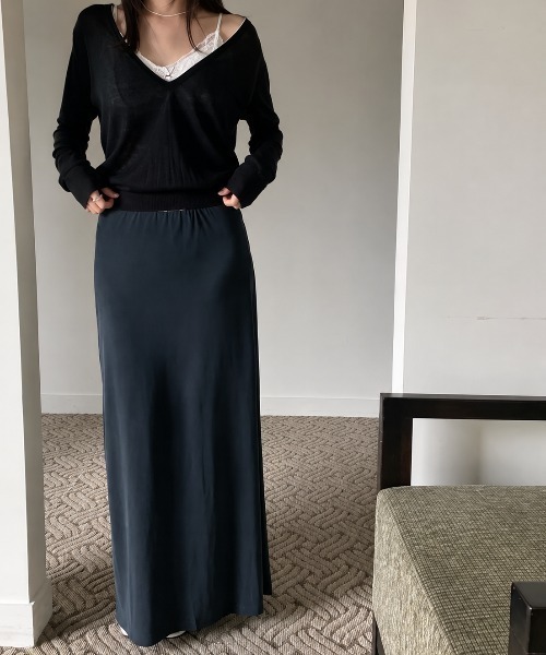 LOENNE(ロエヌ)の「Sheer Deep V-Neck Knit / シアーディープVネックニット(Tシャツ/カットソー・レディース・ホワイト/ブラック/ミント・FREE)」の8枚目の写真
