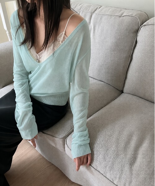 LOENNE(ロエヌ)の「Sheer Deep V-Neck Knit / シアーディープVネックニット(Tシャツ/カットソー・レディース・ホワイト/ブラック/ミント・FREE)」の9枚目の写真