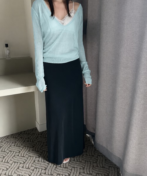 LOENNE(ロエヌ)の「Sheer Deep V-Neck Knit / シアーディープVネックニット(Tシャツ/カットソー・レディース・ホワイト/ブラック/ミント・FREE)」の14枚目の写真
