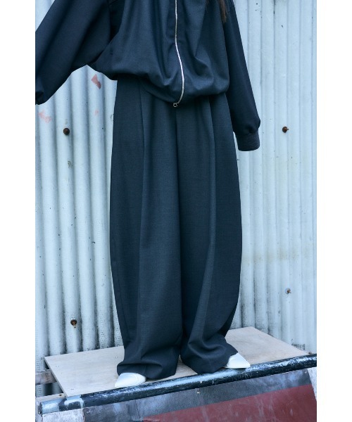 ENFOLD(エンフォルド)の「T/W/Rカルゼ Semi easy CP fig PT(その他パンツ・レディース・チャコールグレー/ダークネイビー・36/38/34)」の2枚目の写真