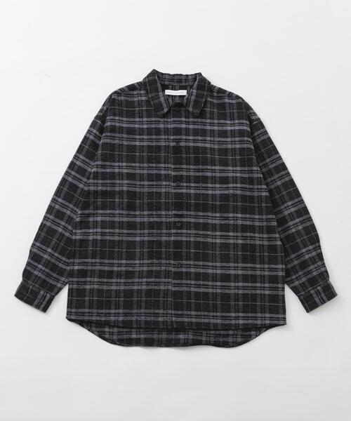 URBAN RESEARCH(アーバンリサーチ)の「MOLE CLASSIC SHIRTS(シャツ/ブラウス・メンズ・ブルー/グレー系その他/ブラウン/ブラック・MEDIUM/LARGE)」の3枚目の写真