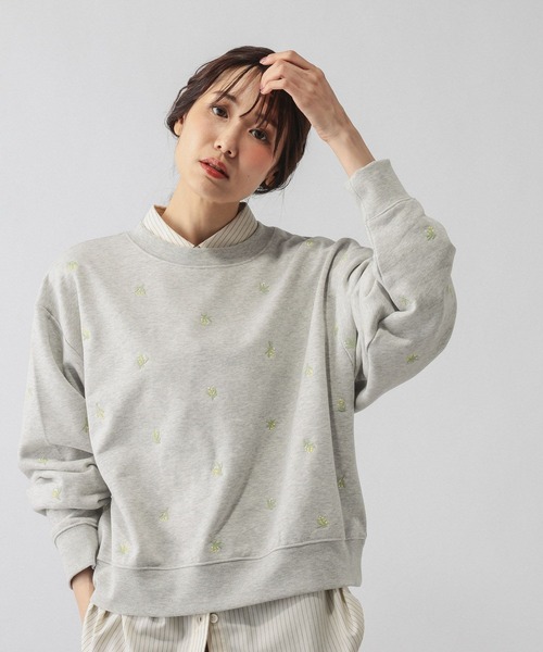 GLOBAL WORK(グローバルワーク)の「乾きやすい刺繍スウェット/1067225(Tシャツ/カットソー・レディース・ライトグレー/ブラック・MEDIUM/LARGE)」の2枚目の写真