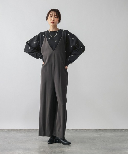 GLOBAL WORK(グローバルワーク)の「乾きやすい刺繍スウェット/1067225(Tシャツ/カットソー・レディース・ライトグレー/ブラック・MEDIUM/LARGE)」の5枚目の写真