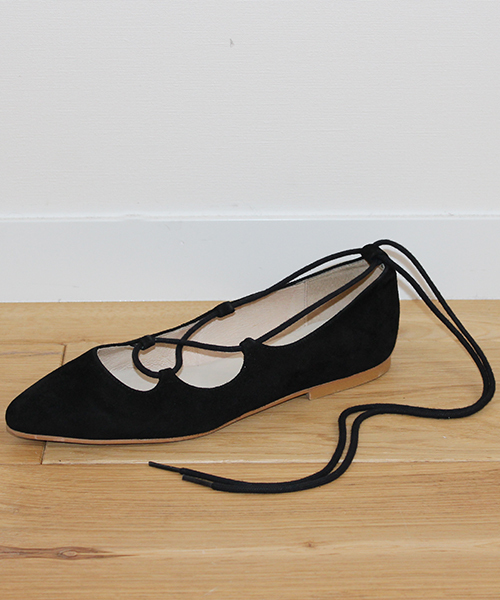 HELIOPOLE（エリオポール）の「HERMONT　ポイントレースアップパンプス（パンプス・レディース・ブラック・38/35/36/37）」の4枚目の写真