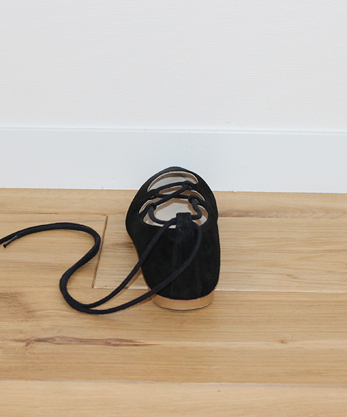 HELIOPOLE（エリオポール）の「HERMONT　ポイントレースアップパンプス（パンプス・レディース・ブラック・38/35/36/37）」の6枚目の写真