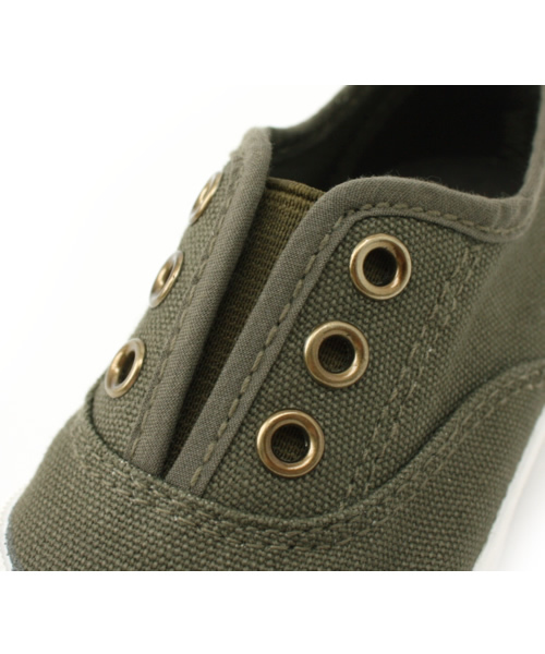 こども ビームス（コドモビームス）の「ZOOM / デッキシューズ（スニーカー・キッズ・ブラック/ベージュ/オリーブ/オフホワイト・13/14/15 /16/17/18/19/20/21）」の8枚目の写真