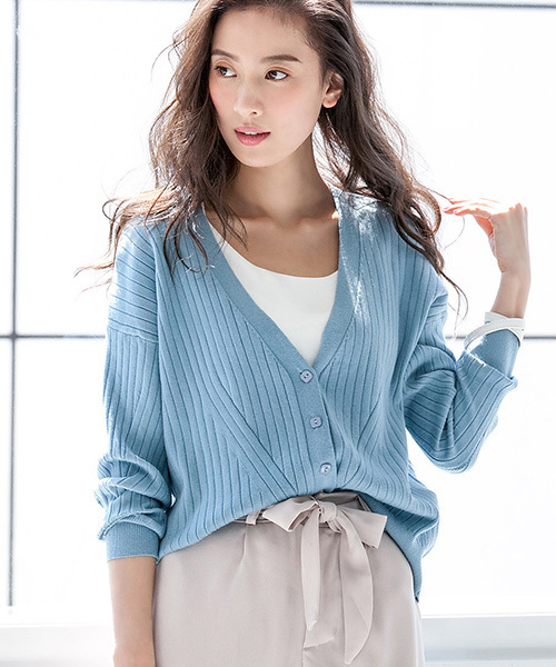 fifth(フィフス)の「Vネックゆるシルエットカーディガン(カーディガン/ボレロ・レディース・ホワイト/ブラック/ブルー・MEDIUM)」の1枚目の写真