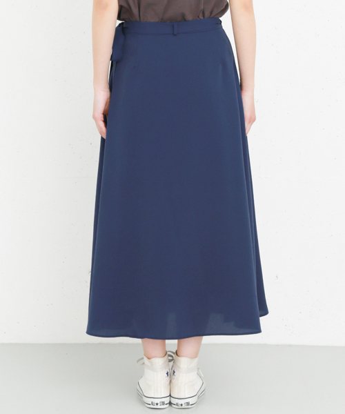 KBF+（ケービーエフプラス）の「KBF+ ラップロングSK（スカート・レディース・ライトベージュ/レッド/ブルー・ONE）」の17枚目の写真