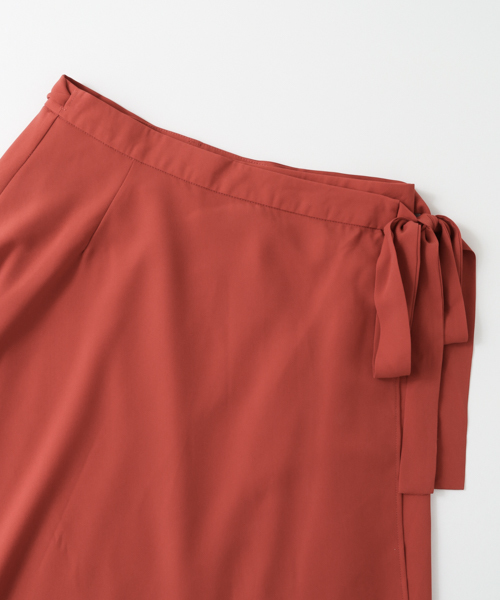 KBF+（ケービーエフプラス）の「KBF+ ラップロングSK（スカート・レディース・ライトベージュ/レッド/ブルー・ONE）」の18枚目の写真