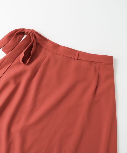 KBF+（ケービーエフプラス）の「KBF+ ラップロングSK（スカート・レディース・ライトベージュ/レッド/ブルー・ONE）」の12枚目の写真