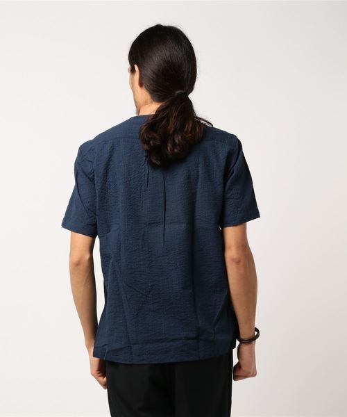 L&HARMONY(エルアンドハーモニー)の「プルオーバークルーネック半袖シアサッカーシャツ(シャツ/ブラウス・メンズ・ホワイト/ネイビー・MEDIUM/LARGE)」の6枚目の写真