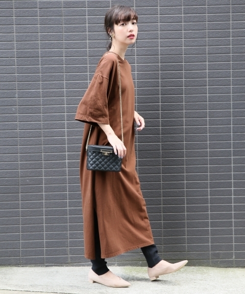 LOWRYS FARM（ローリーズファーム）の「カラーワンピースＳＳ／Ｍ　808792（ワンピース・レディース・パープル/ブラウン/アイボリー/カーキ/ブラック・MEDIUM/LARGE）」の3枚目の写真